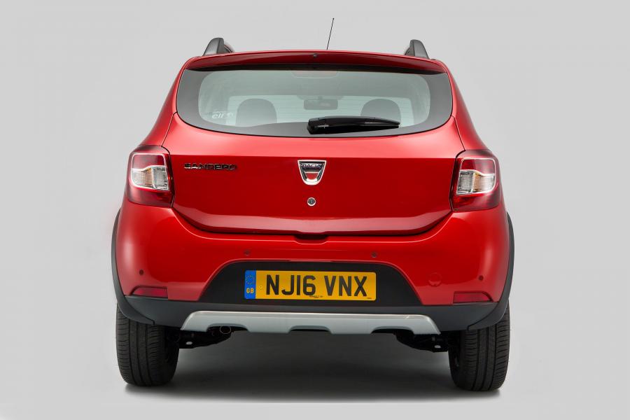  Dacia Sandero Stepway 2013 года  (UK) (фото 34 из 37)
